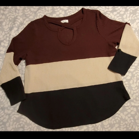Maurices Sweaters - Maurices Long sleeve top